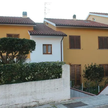 Trilo Marina